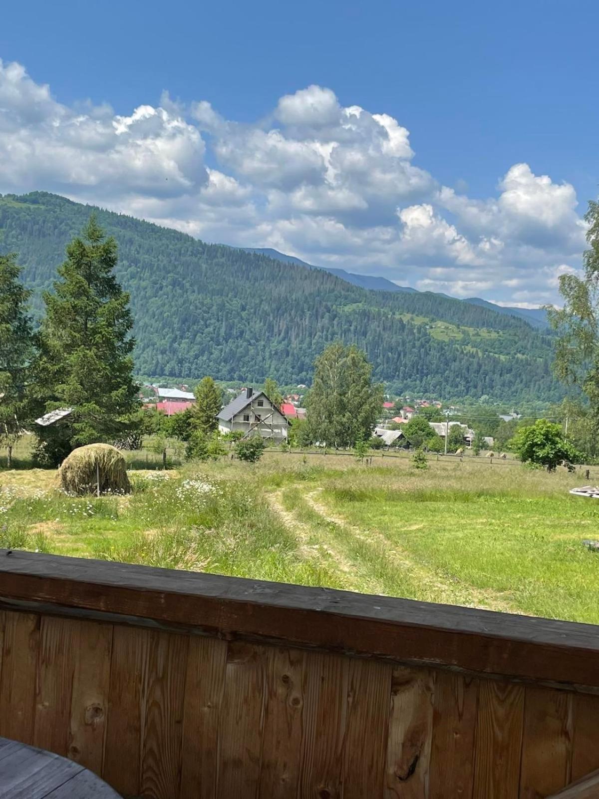 Вілла Зозуля Mykulychyn Luaran gambar
